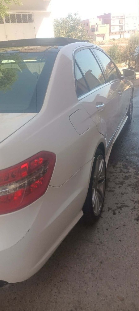 marcedas E250 - 6