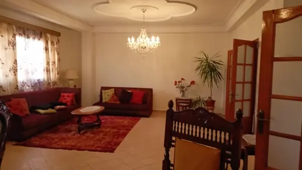 كراء شقة طابق فيلا 4 غرف - 2