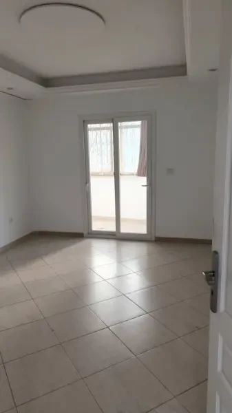 شقة 4 غرف - 4