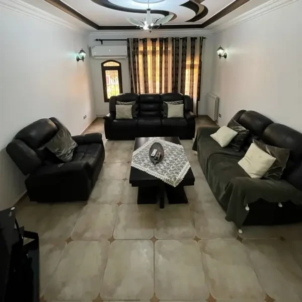 كراء شقة 4 غرف - 1