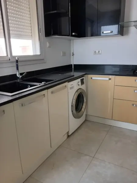 Location Appartement F4 Alger - 1