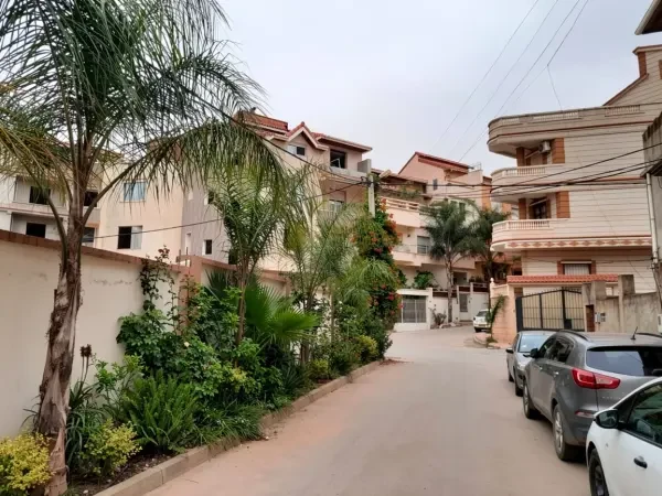 Location Appartement Niveau f2 - 4