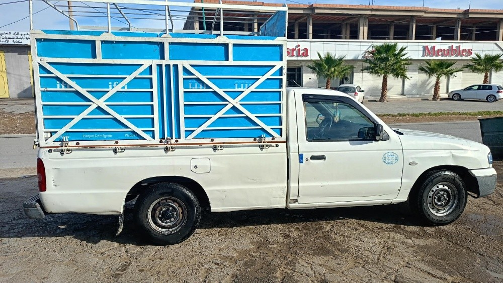 مازدا ب2500 - 2
