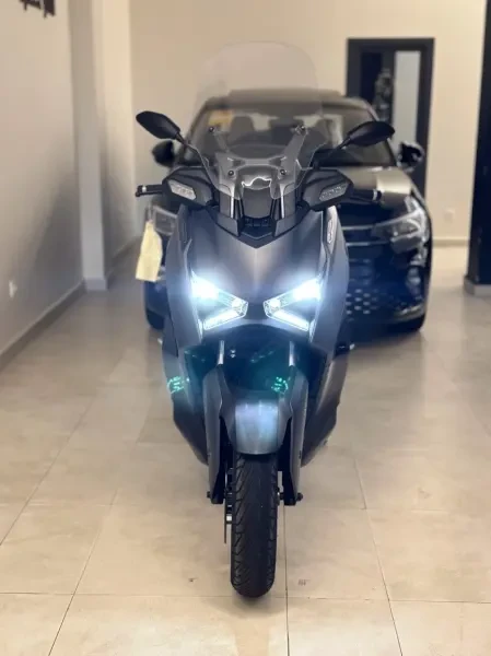 Yamaha Xmax 2026 - 1