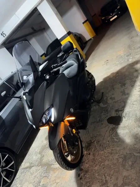 Yamaha Tmax 560 tech max 2020 - 1