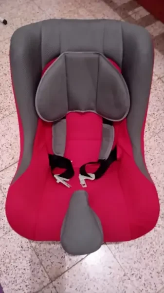 Siège Auto A Vende - 1