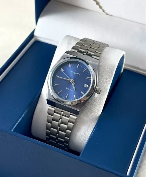 Montre Style Casio - 1