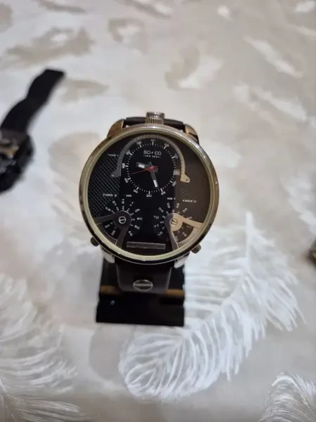 Montre - 1
