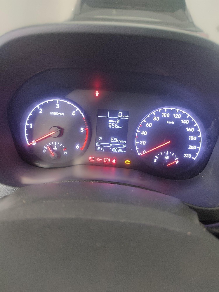 Hyundai accent - 4