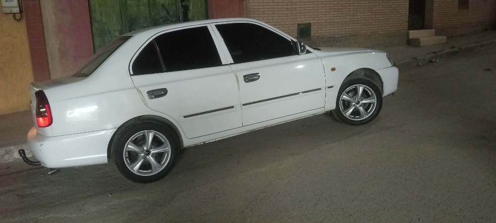 HYUNDAI ACCENT - 2