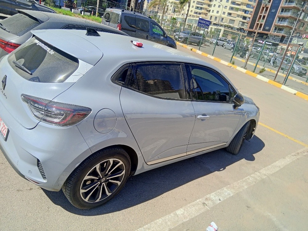 clio5 Tecno - 2
