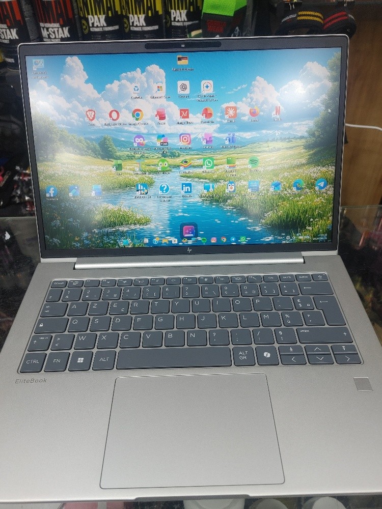 HP elitebook 6G1AH  - 4