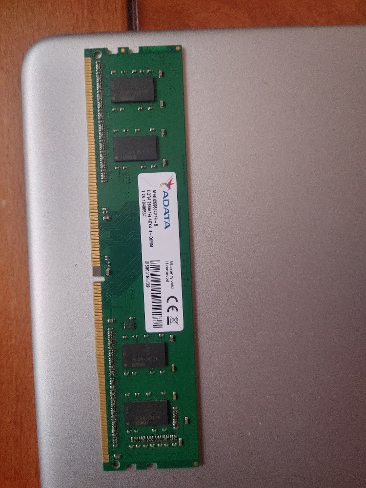 ADATA  (4GB)  DDR4   - 1