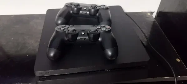 PlayStation 4 PS4 slim flashé - 1