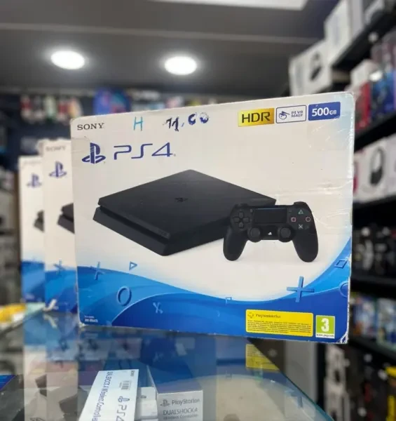 PS4 FLACHEE ETAT 10/10 AVEC BOITE - 1