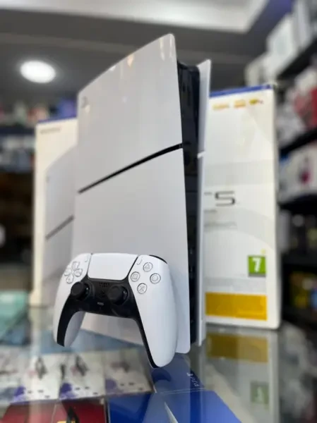 Ps5 slim standard avec disque - 1