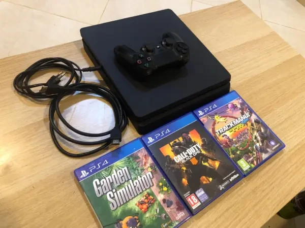 Ps4 slim - 1