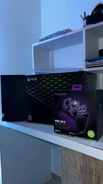Xbox series x avec manette victri - 1