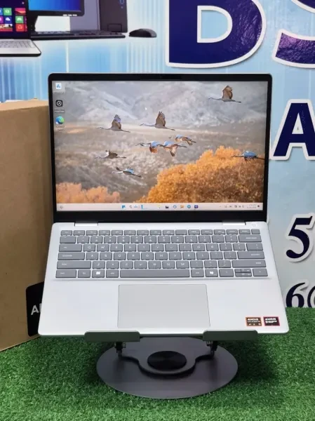Dell 14 Plus / AMD Ryzen AI 5 340 - 1