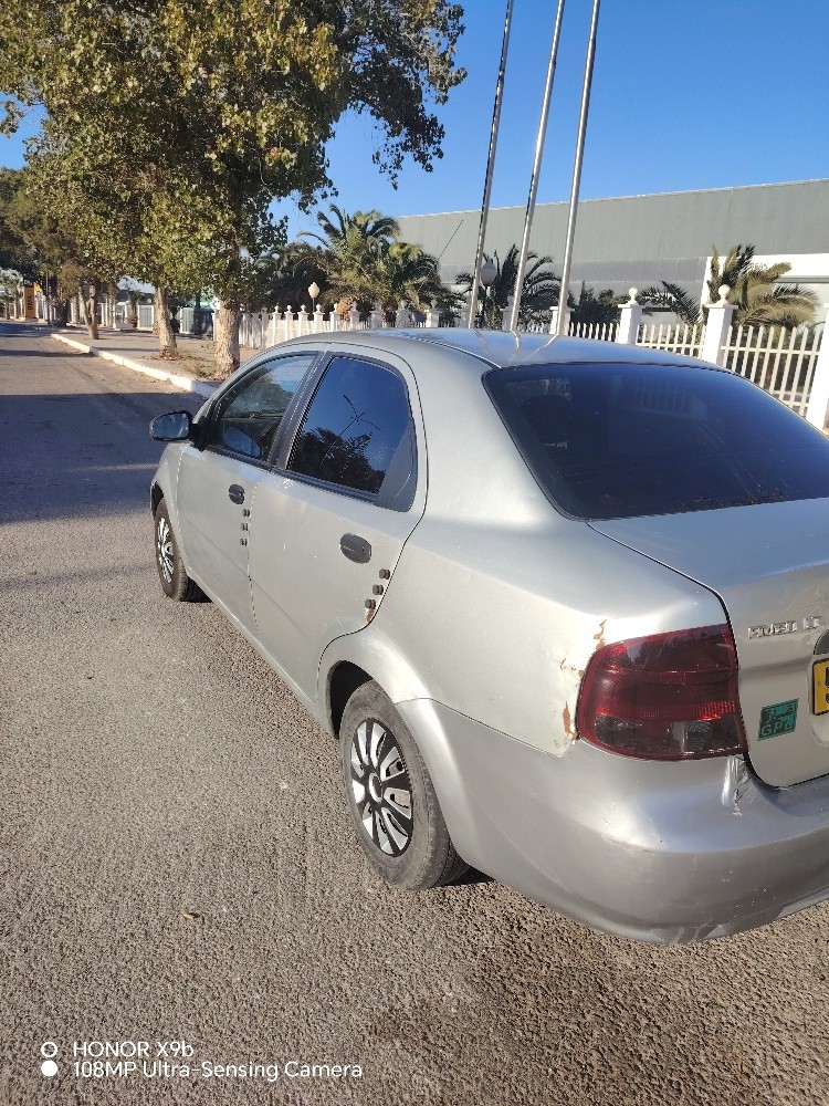 chevrolet Avio - 9