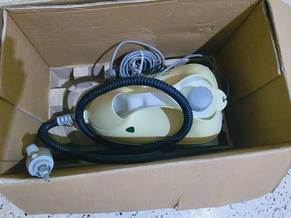 aspirateur marque Electrolux - 1