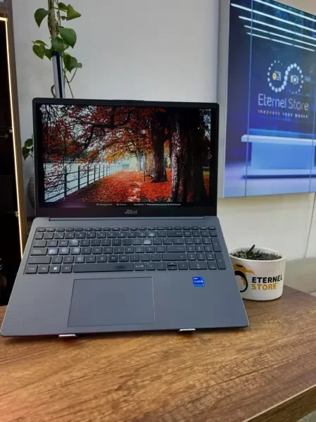 HP 250 G10 I7-1355U 16GB/512GB - 1