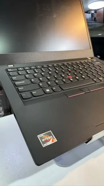 Laptop LENOVO THINKPAD L14 - 1