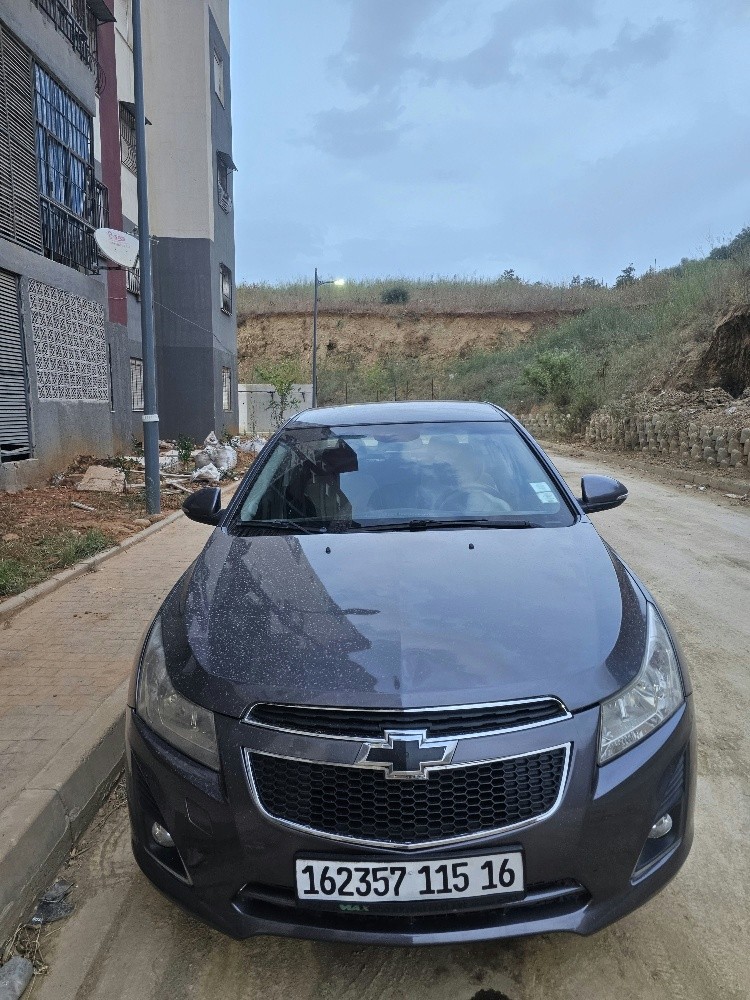 Chevrolet Cruze - 4
