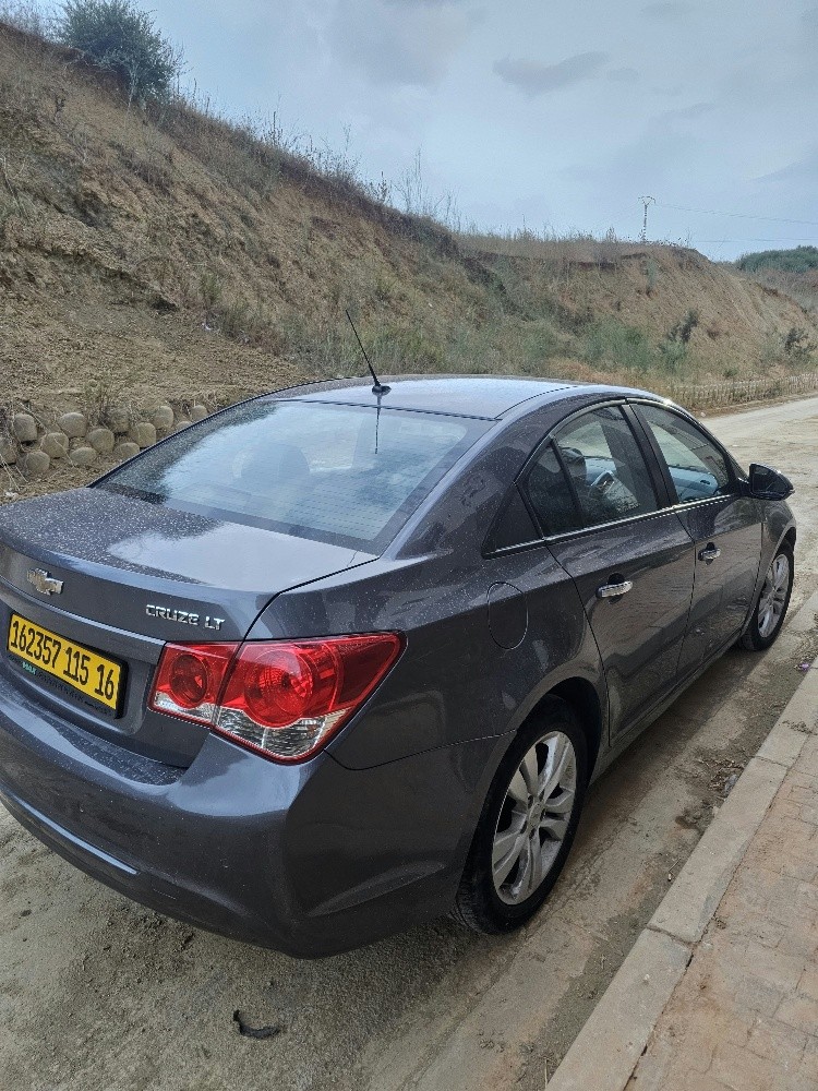 Chevrolet Cruze - 2