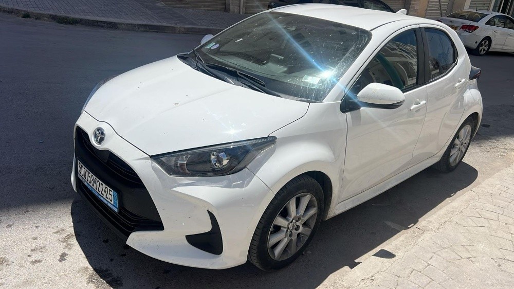Toyota yaris - 1