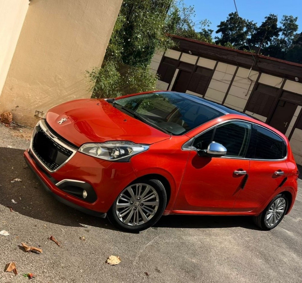 208 HDi facelift 2015 - 2