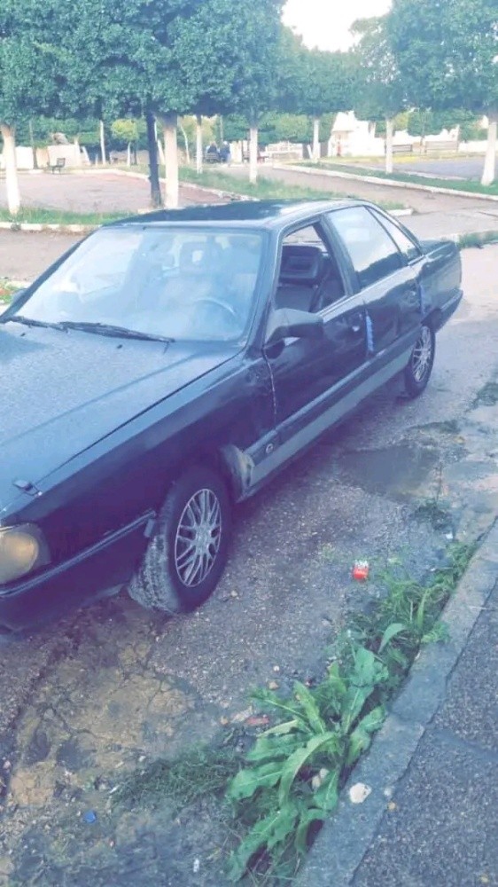 اودي 100 - 3