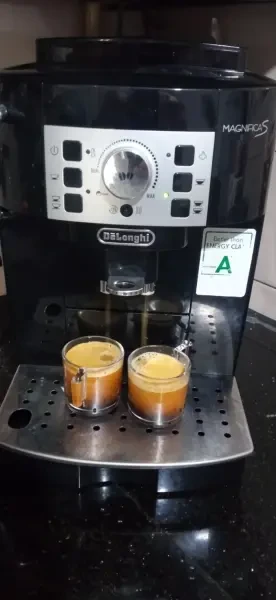 Cafetière Delonghi magnifica S - 1