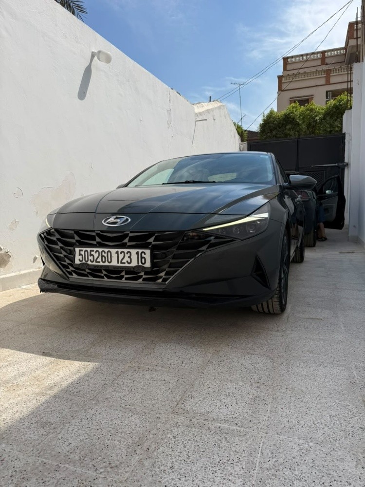 elantra  - 9
