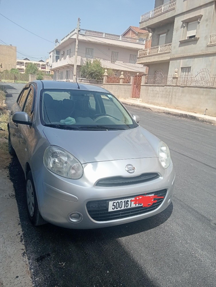 Nissan  micra - 1
