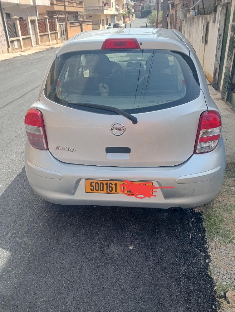 Nissan  micra - 4