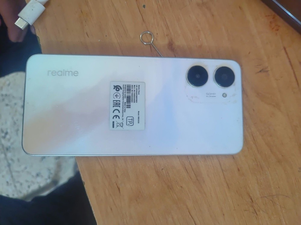 realme 10 - 2