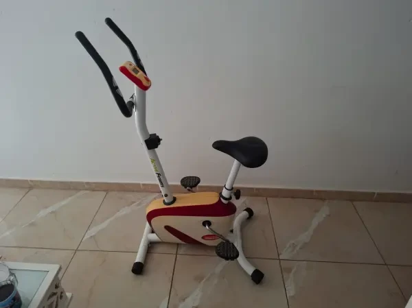 Vélo d'appartement - 1