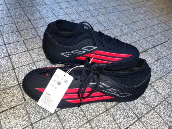 Soulier de foot origina - 1