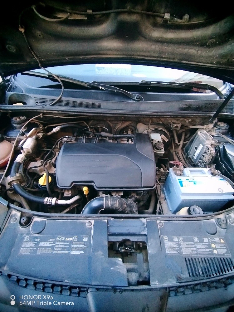 dacia sandero - 8