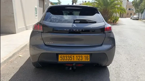 Peugeot 208 2023 Style - 3
