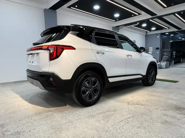 Kia Seltos 2025 Lux Ury - 4