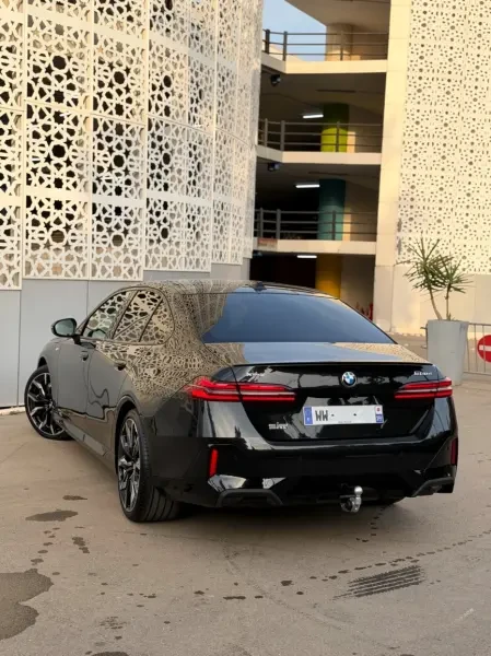 BMW Série 5 2024 M Sport - 2