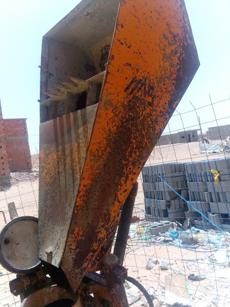 بومبا بيطون،3500 - 4