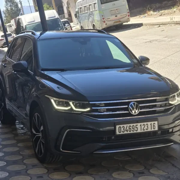 Volkswagen Tiguan 2023 R LINE - 2