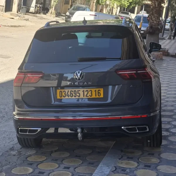 Volkswagen Tiguan 2023 R LINE - 1
