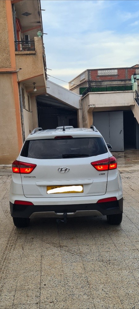 Hyundai - 11