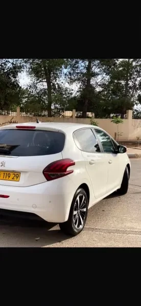 Peugeot 208 2019 Access Facelift - 2