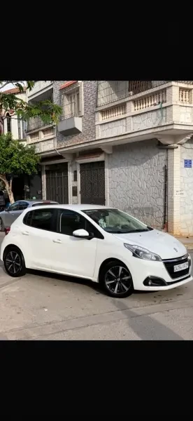 Peugeot 208 2019 Access Facelift - 3