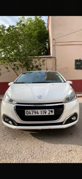 Peugeot 208 2019 Access Facelift - 1